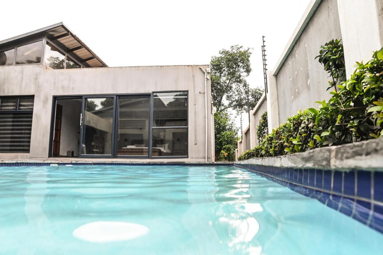 Anisa Guesthouse 토호이안두 외부 사진