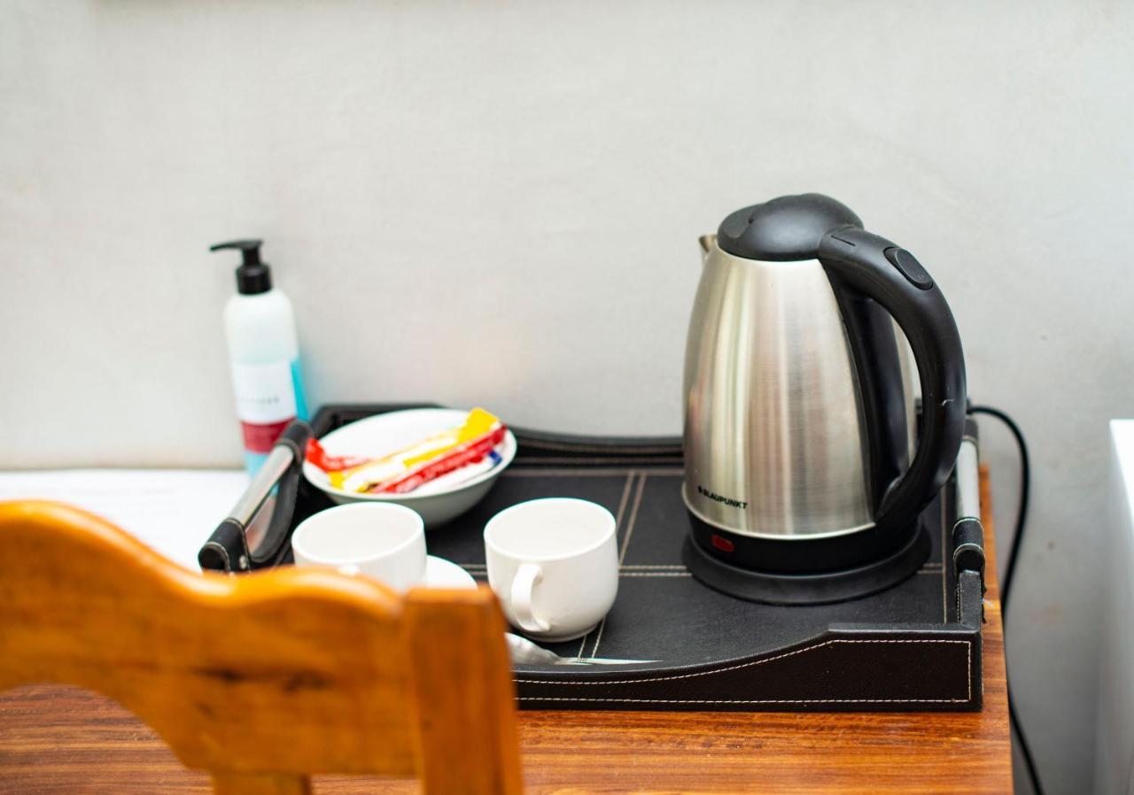 Anisa Guesthouse 토호이안두 외부 사진