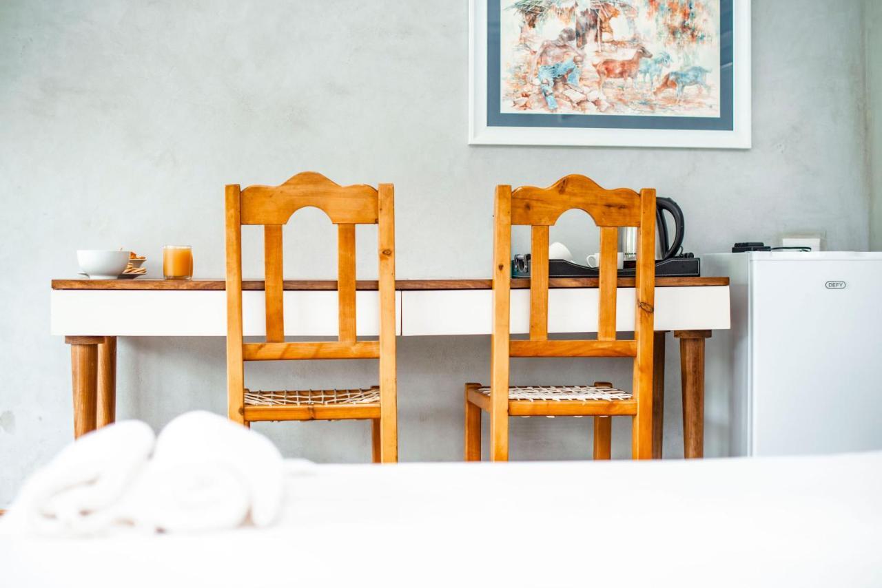 Anisa Guesthouse 토호이안두 외부 사진