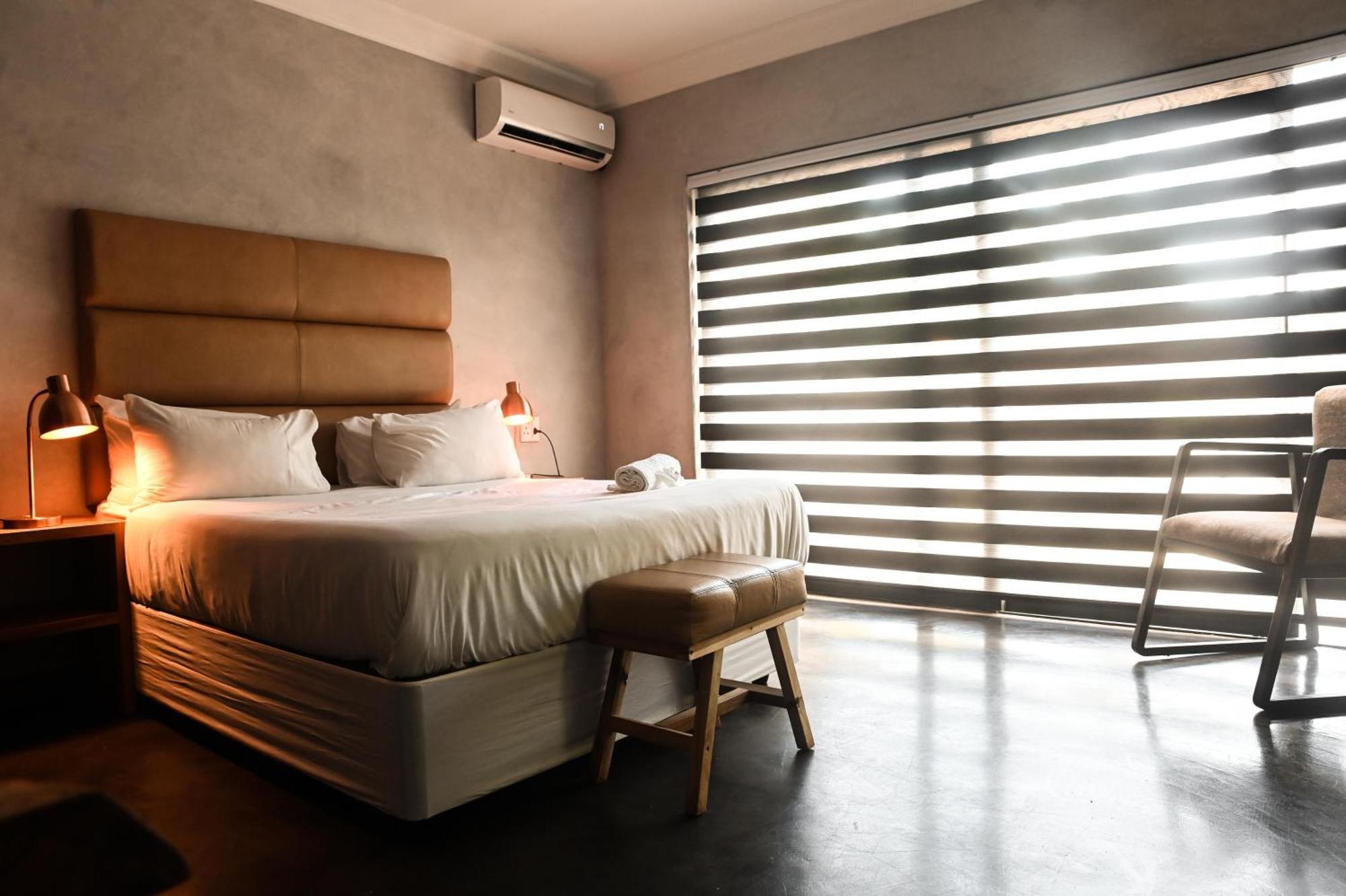 Anisa Guesthouse 토호이안두 객실 사진