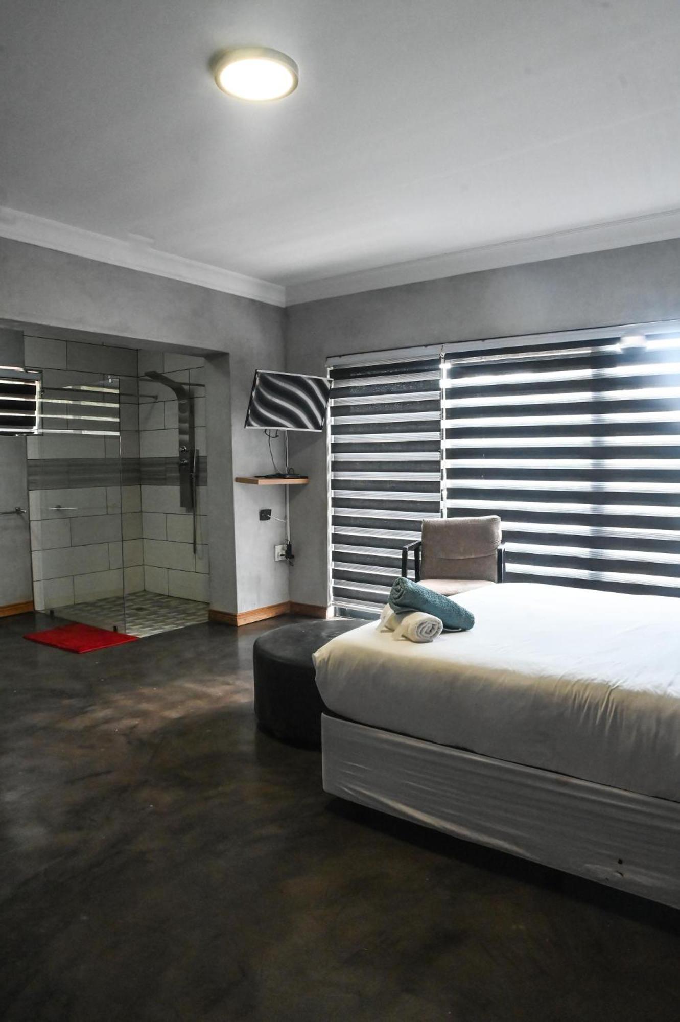 Anisa Guesthouse 토호이안두 객실 사진