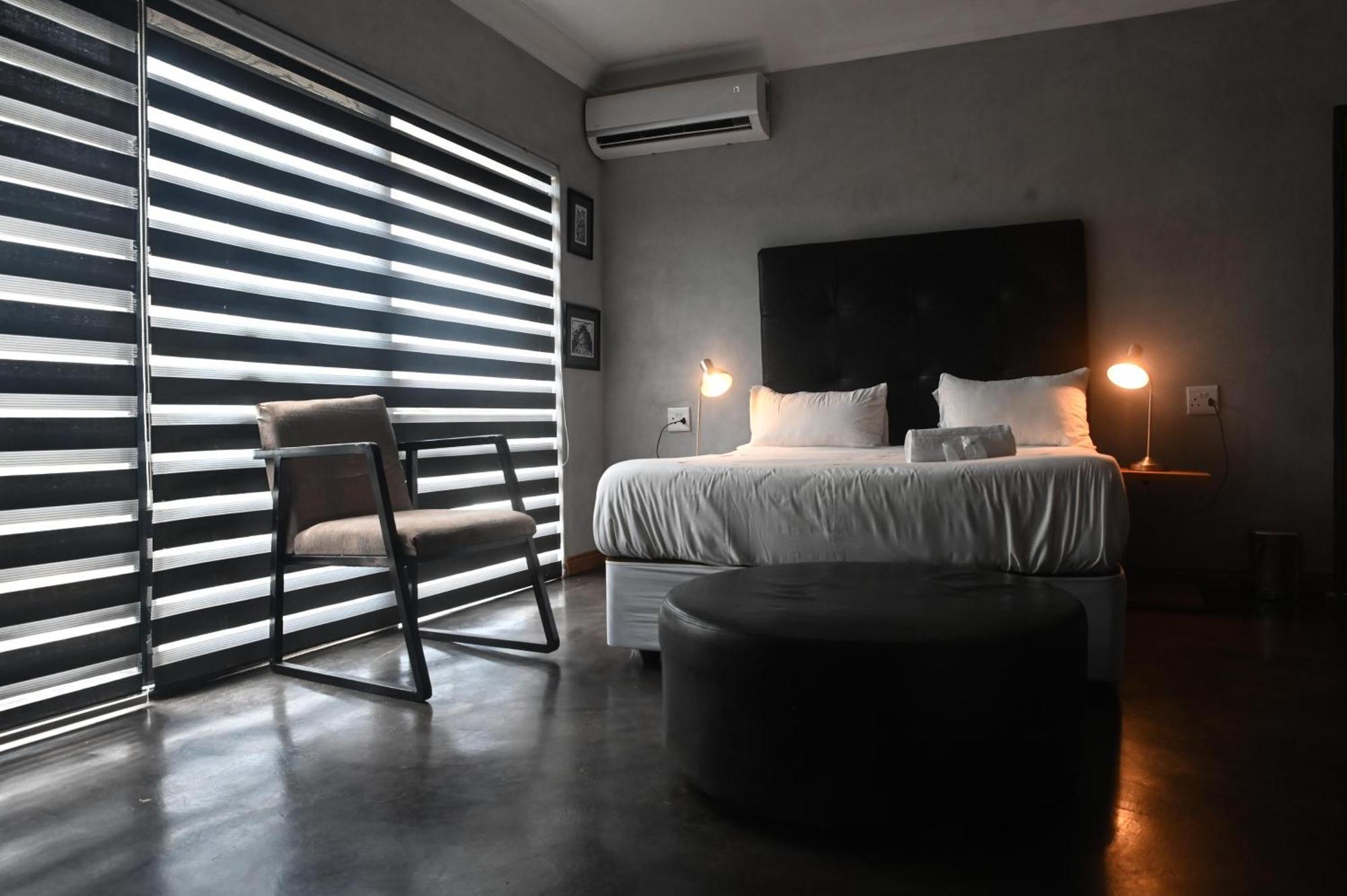 Anisa Guesthouse 토호이안두 객실 사진