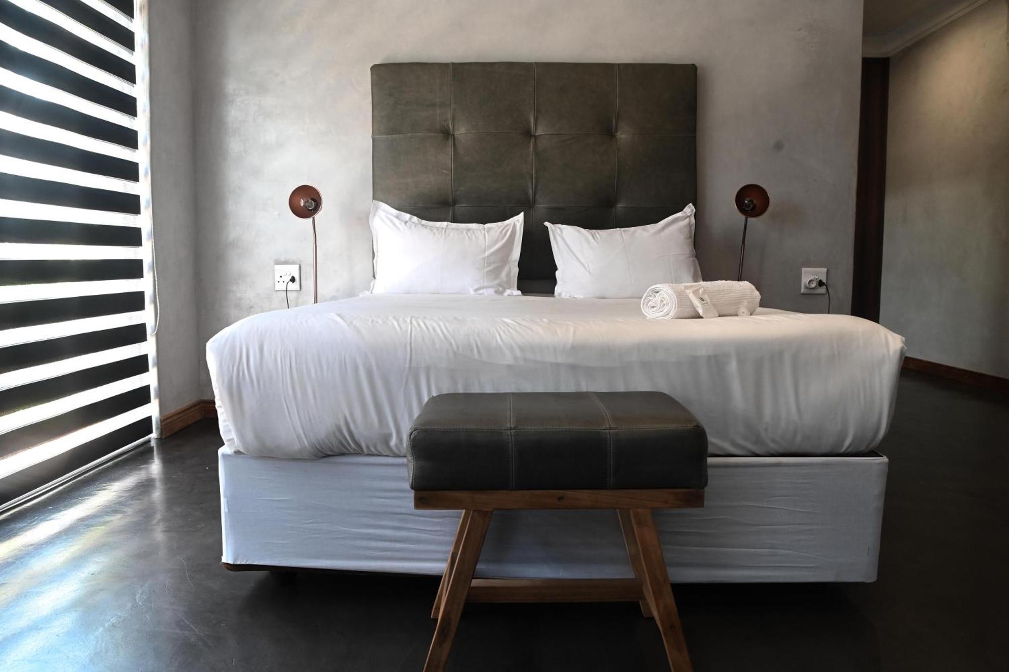 Anisa Guesthouse 토호이안두 객실 사진