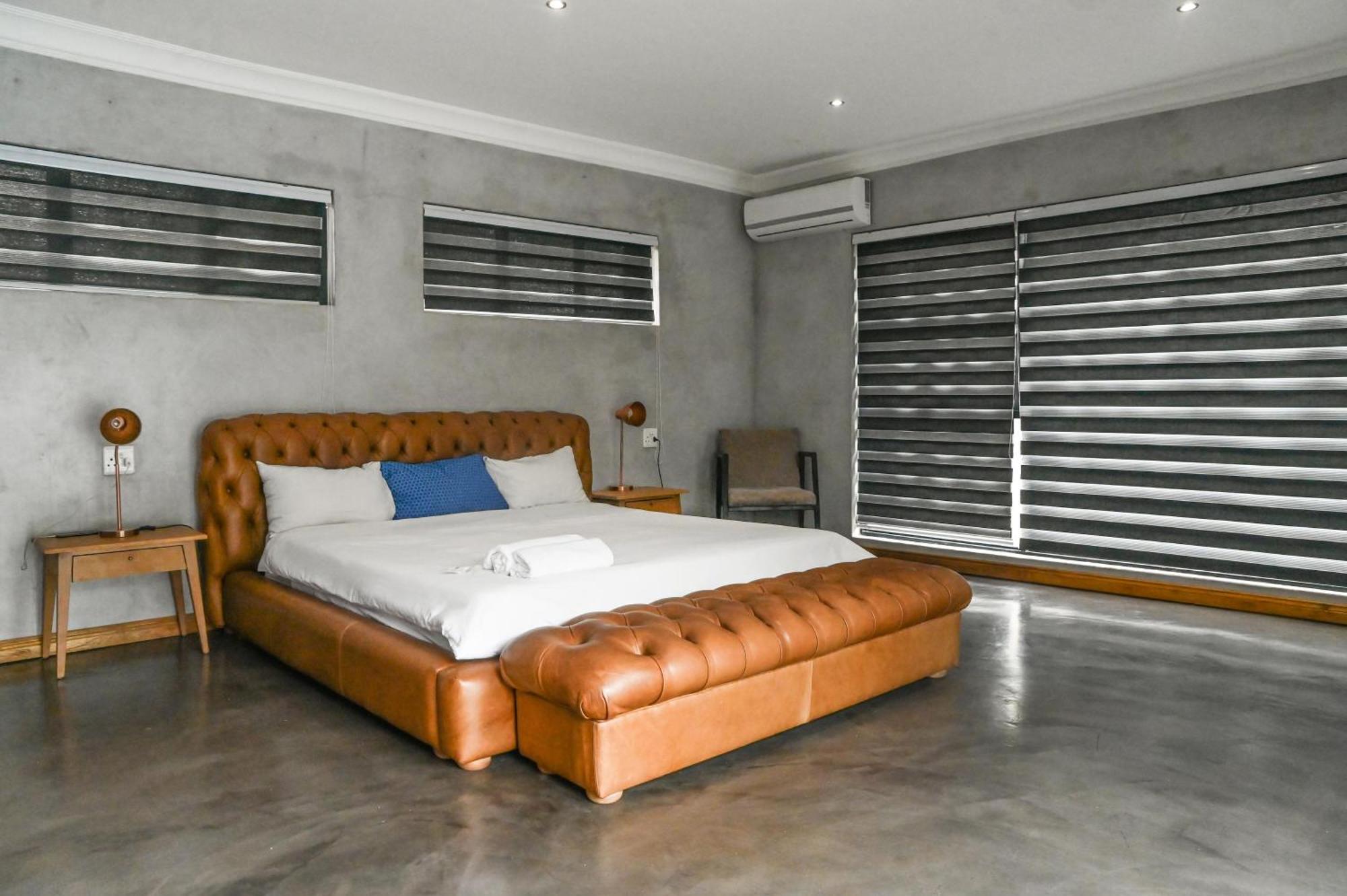 Anisa Guesthouse 토호이안두 객실 사진