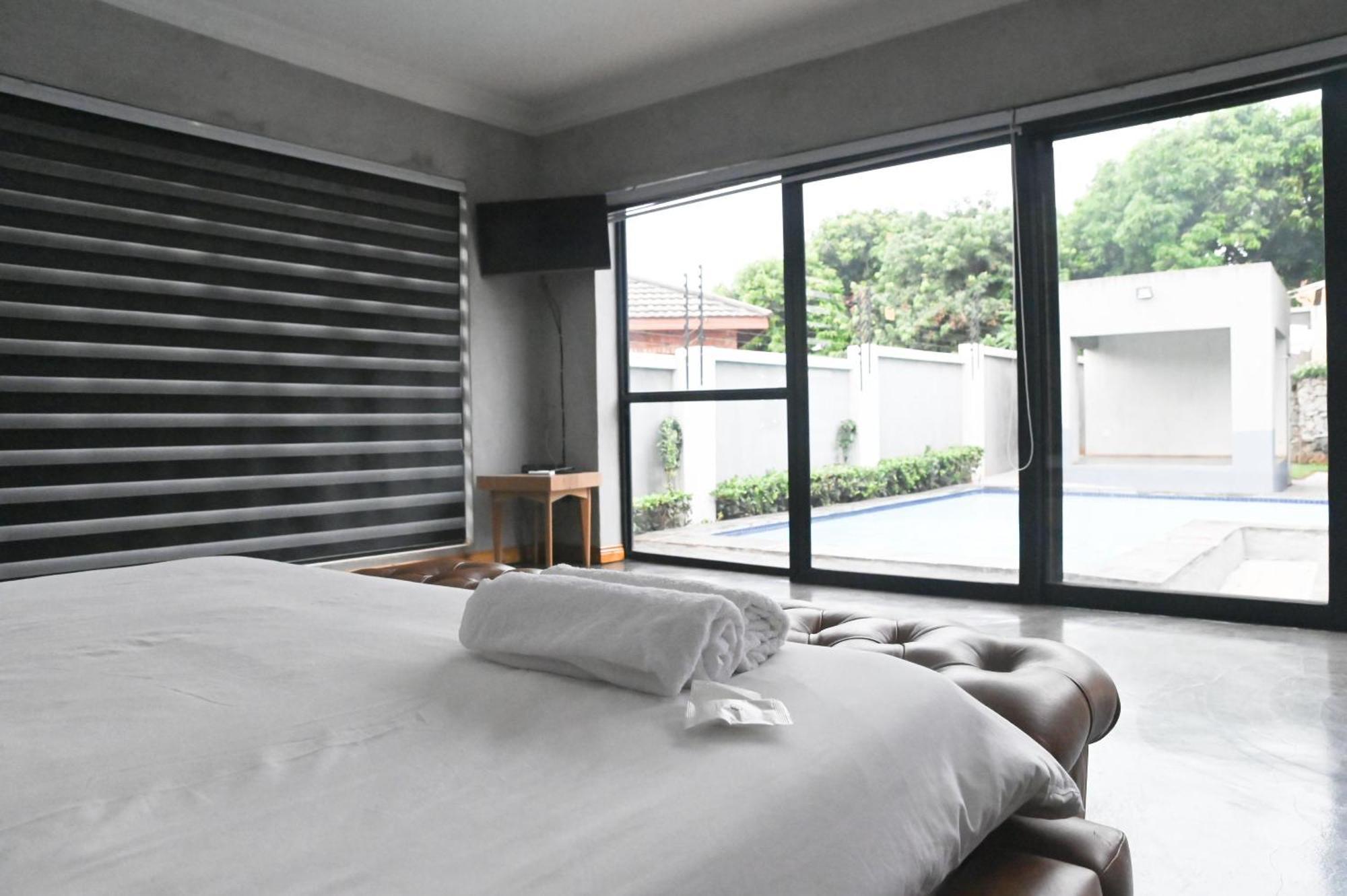 Anisa Guesthouse 토호이안두 객실 사진